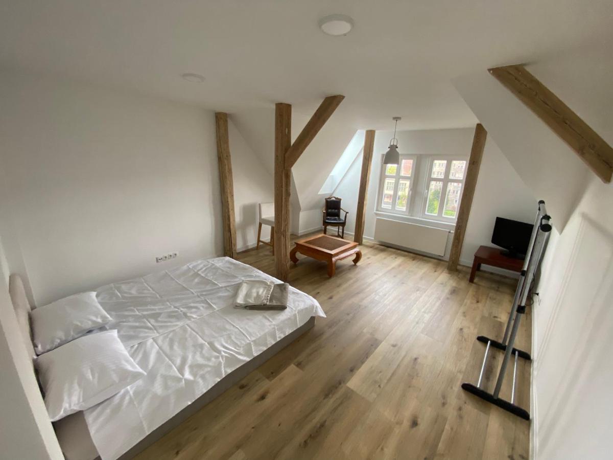 Red Bike Old Town Apartment Opole Ngoại thất bức ảnh