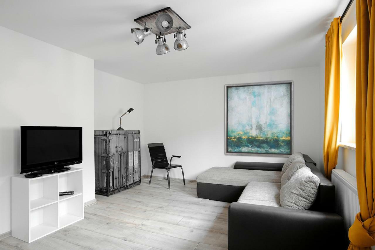 Red Bike Old Town Apartment Opole Ngoại thất bức ảnh